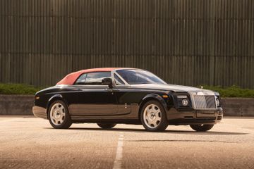 Rolls-Royce Phantom Drophead Coupé VIN. SCA682D07AUX14427, 2010