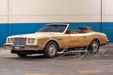 BUICK RIVIERA CONVERTIBLE INDIANAPOLIS 500 PACE CAR, 1982