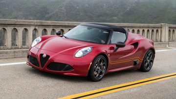 Alfa Romeo 4C Spyder specs