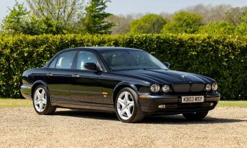 Jaguar XJR Supercharged, 2004