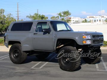 CHEVROLET K5 BLAZER CUSTOM SUV, 1987