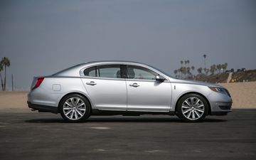 Lincoln MKS Ecoboost specs