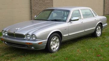 Jaguar XJ8 Vanden Plas, 2001