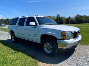 272 - GMC Yukon Sedan, 2005