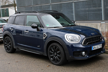 Mini Countryman Cooper D ALL4 (Mk II) specs