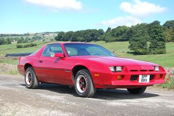 Chevrolet Camaro IROC-Z 2.5 specs