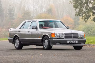 Mercedes-Benz 300 SE (W126) Carat by Duchatelet, 1990