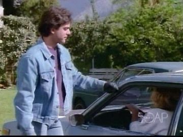 Honda Accord in Falcon Crest (1981-1990)