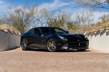 Ferrari F12 Berlinetta, 2015