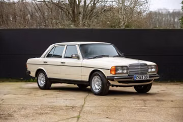 Mercedes-Benz 230E (W123) Saloon, 1985