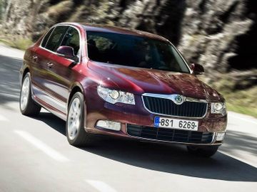 Skoda Superb 1.8 TSI specs