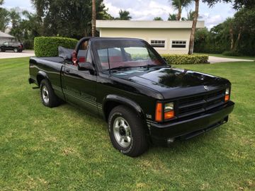 Dodge Dakota Pickup, 1989