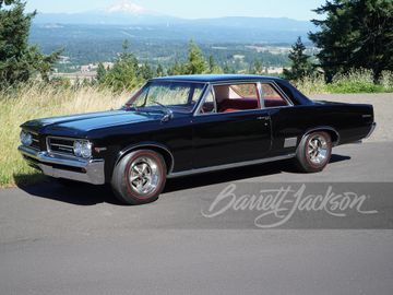 PONTIAC LEMANS, 1964