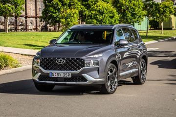 Hyundai Santa Fe 2.2 CRDi 4WD (Mk IV 194 PS) specs