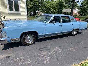 160 - Lincoln Town Car Sedan, 1978