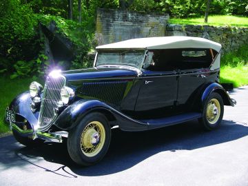 Ford Model 40 V8 Deluxe Phaeton, 1934