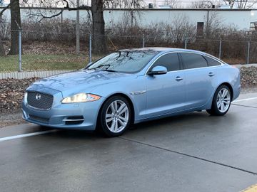Jaguar XJL, 2011