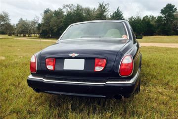 BENTLEY ARNAGE RED LABEL TURBO 4-DOOR SEDAN, 2000