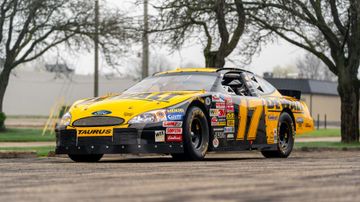 Ford Taurus NASCAR, 2003