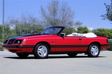 FORD MUSTANG GT CONVERTIBLE, 1983