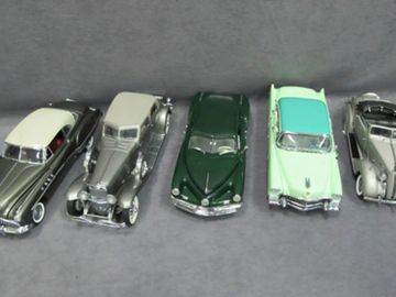 Five (5) 1/24 Scale Franklin Mint Cars
