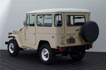 Внедорожник Toyota Land Cruiser FJ-40, 1971 года