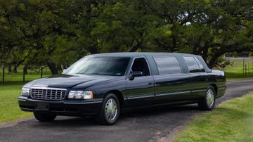 Cadillac Deville Limousine, 1999