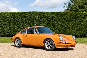 Porsche 911S Coupé to 'S/T Restomod' Specification, 1975