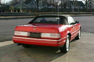 Cadillac Allante Convertible, 1990