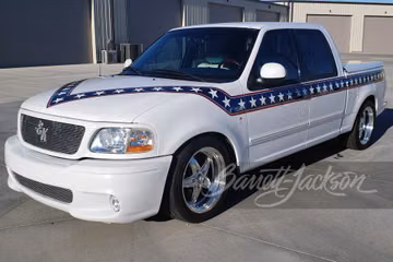 FORD F-150 CUSTOM PICKUP, 2002