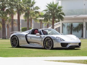 Porsche 918 Spyder, 2015