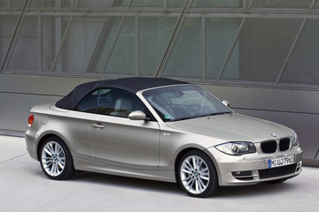 BMW 118i Convertible (E87) specs