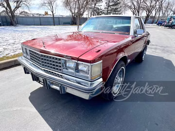 CADILLAC SEVILLE CUSTOM COUPE, 1976