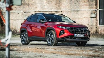Hyundai Tucson 1.6 T-GDI PHEV AWD (265 PS) specs