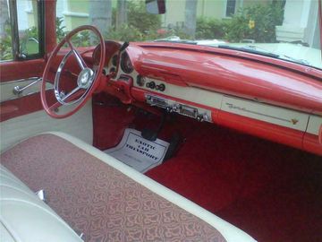 FORD VICTORIA 2 DOOR HARDTOP, 1956