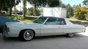 Chrysler Newport, 1977