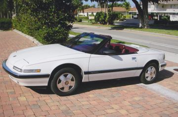 Buick Reatta Convertible, 1990