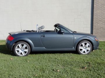 Audi TT Roadster, 2005