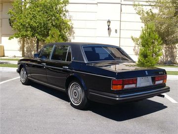 ROLLS-ROYCE SILVER SPUR 4 DOOR SEDAN, 1989