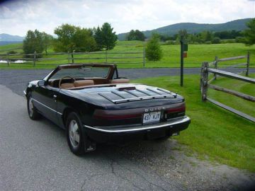 Buick Reatta Convertible, 1990