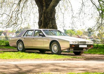 Aston Martin Lagonda Series IV, 1988