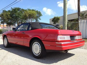 Cadillac Allante Convertible, 1990