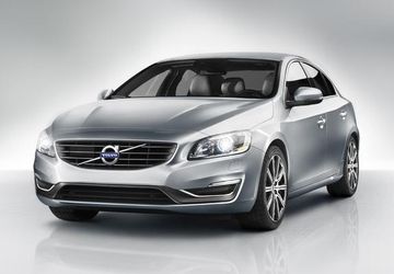 Volvo S60 T5 2.5 specs