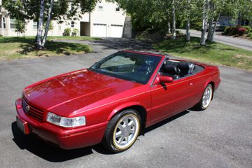 Cadillac Eldorado, 1999
