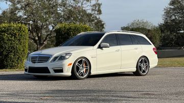 Mercedes-Benz E63 AMG Wagon, 2012