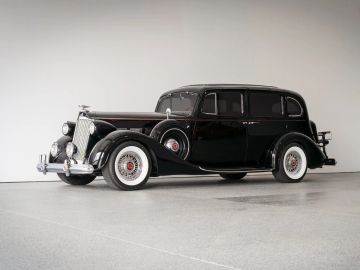 Packard 1502 Super Eight Touring Sedan Custom, 1937