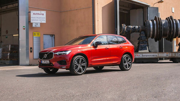 Volvo XC60 B4 Diesel AWD (Mk II) specs
