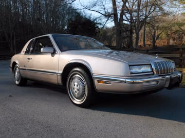 Buick Riviera, 1991