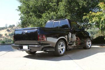 Ford F-150 Lightning Custom Pickup, 2003