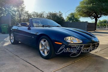 JAGUAR XK8 CONVERTIBLE, 1997